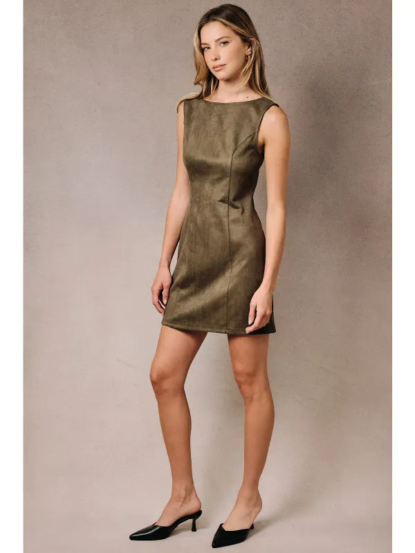 SLEEVELESS FAUX SUEDE V-BACK SEAMED