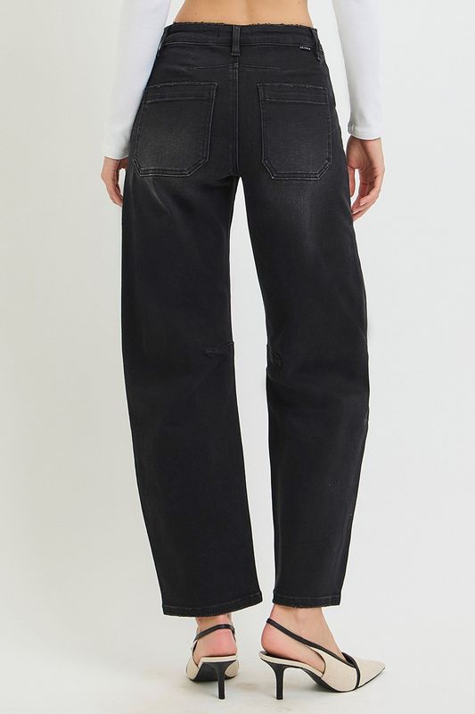 MID RISE BAREL PATCH POCKET JEANS