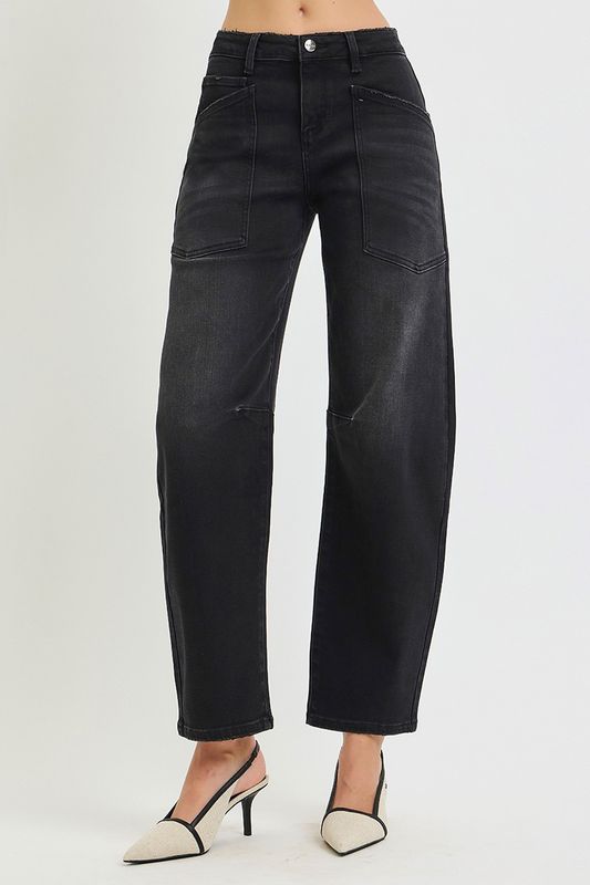 MID RISE BAREL PATCH POCKET JEANS