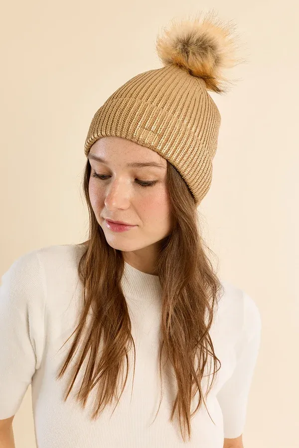 METALLIC EFFECT BEANIE, WITH POMPOM