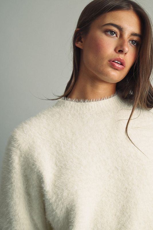 FAUX FUR ROUND NECK SWEATER
