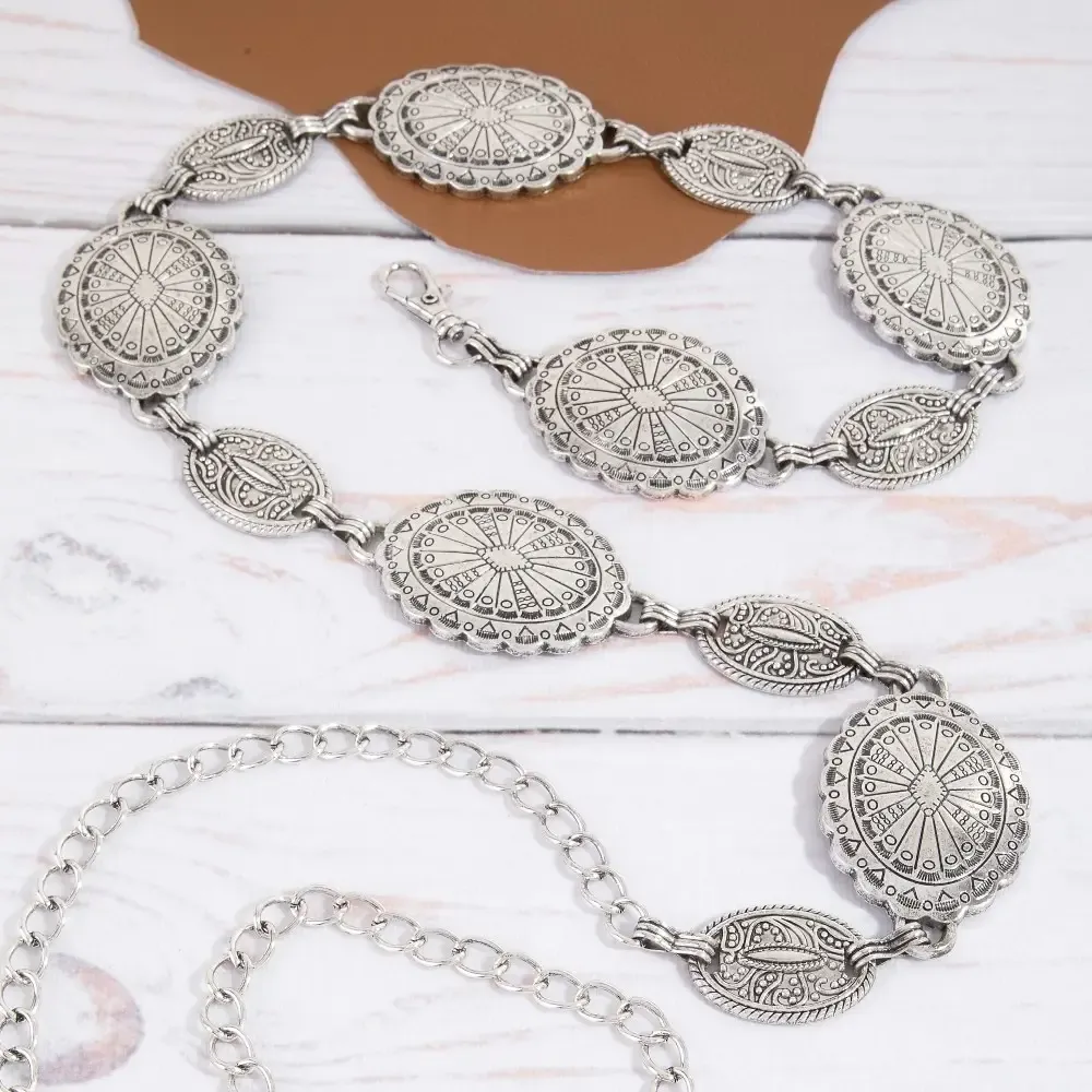 OVAL WESTERN CONCHO CHAIN BELT