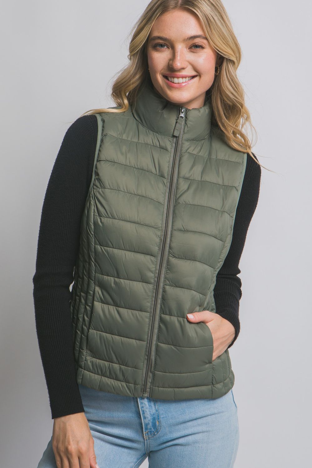 LIGHTWEIGHT DOWN PUFFER VEST