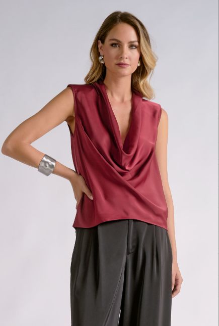 SILKY DRAPE NK SLVLESS TOP