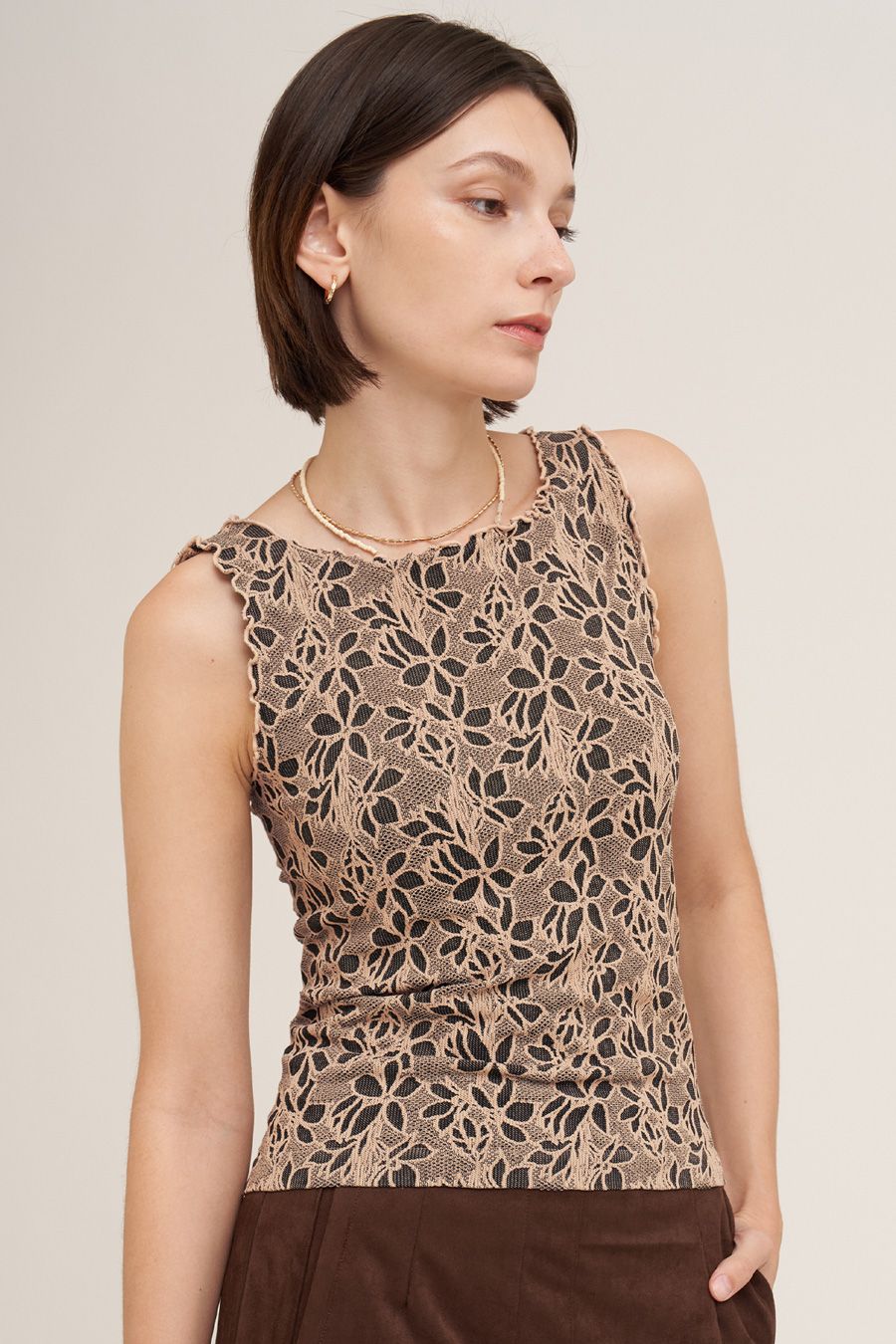 FLORAL LETTUCE TOP