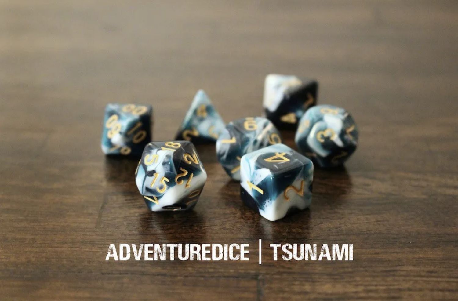 Tsunami dice set