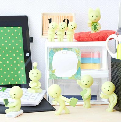 Dreams Smiski Glow In The Dark Figure Work
