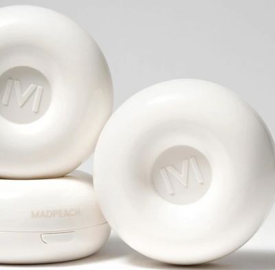 Madpeach Glazed Glow Cushion 21 Light Beige