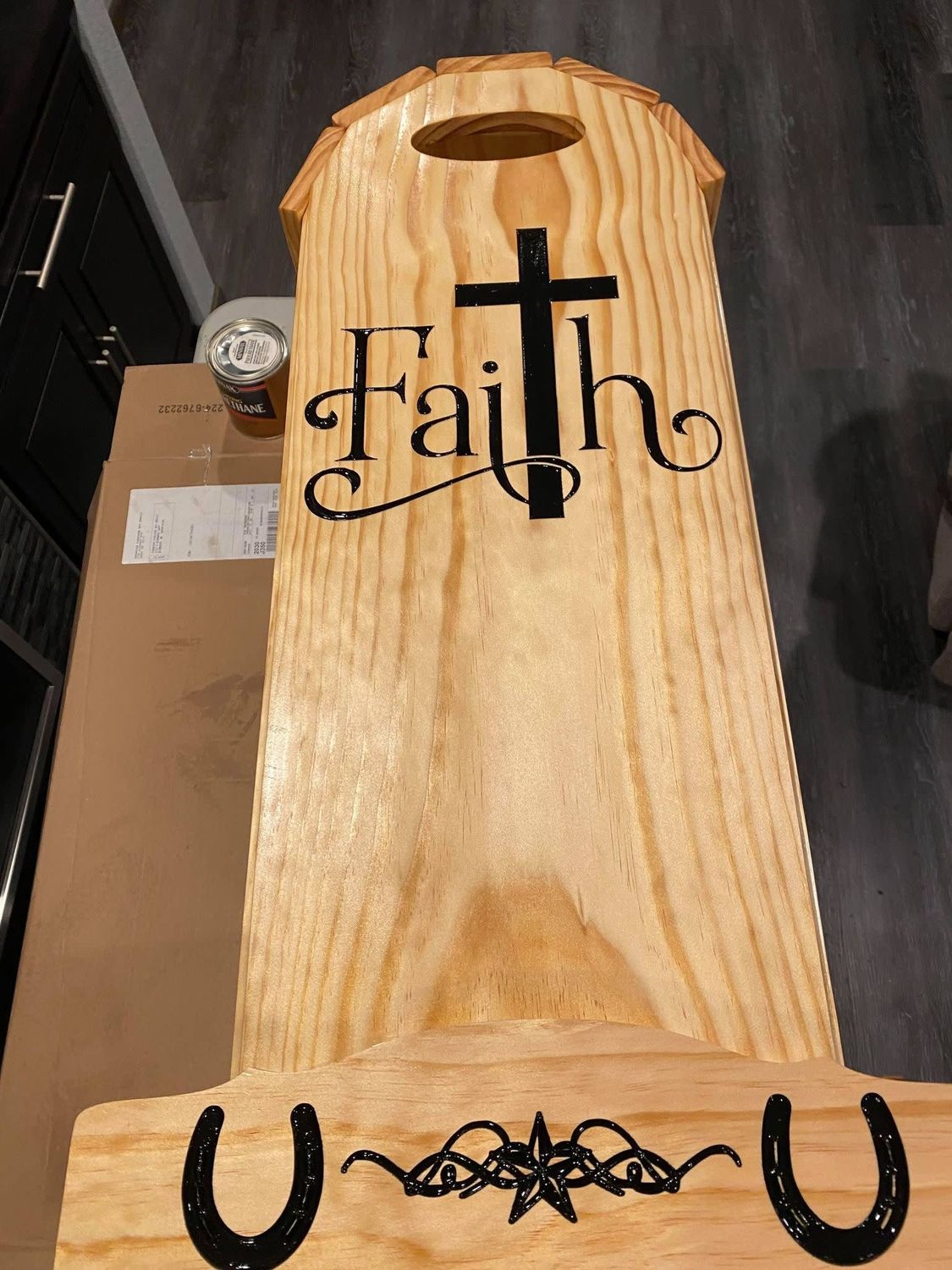 Saddle Stand (Faith)