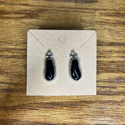 Onyx Peanut Post Stud