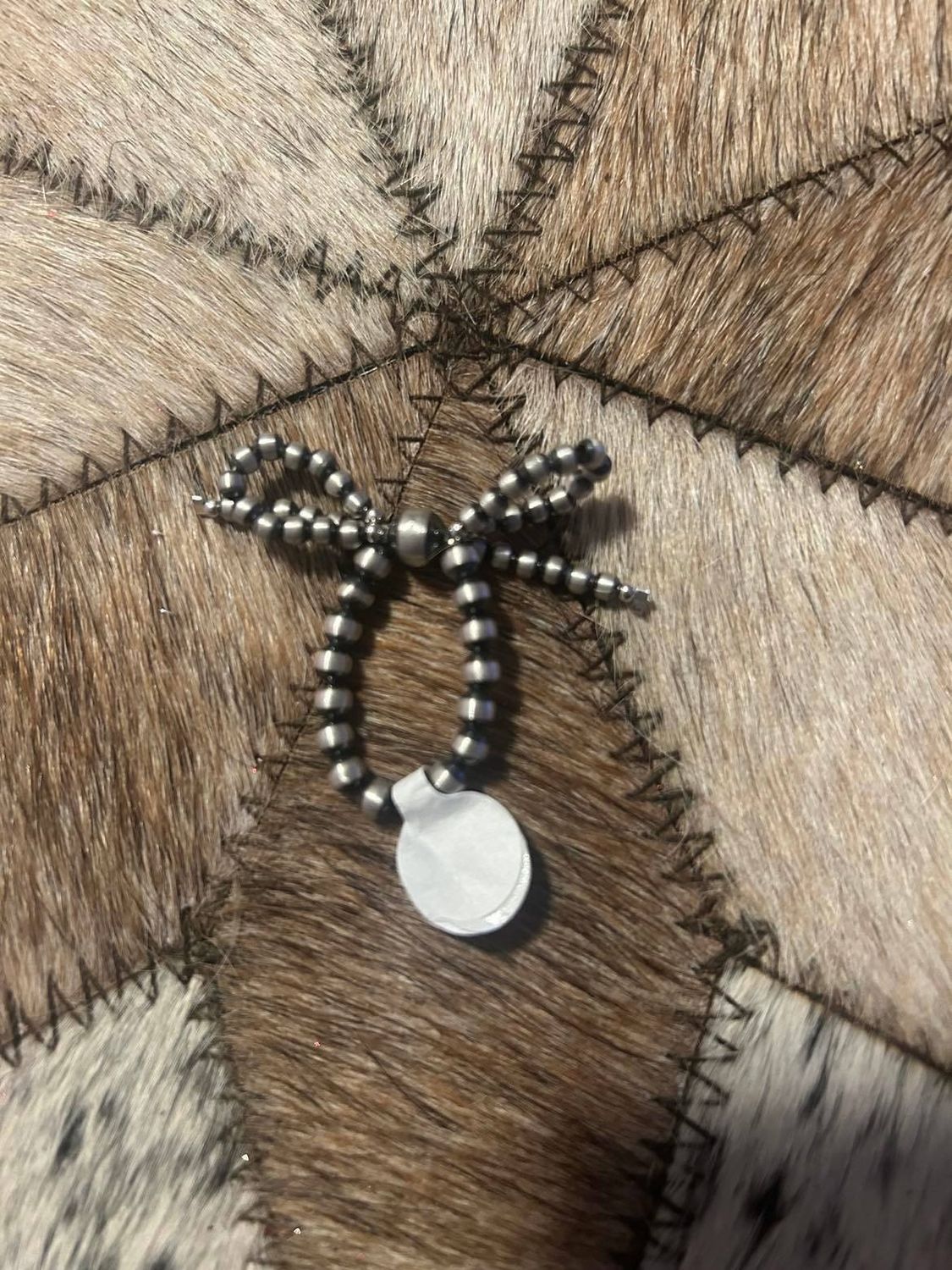 Bow Navajo Pearl Stretch Ring