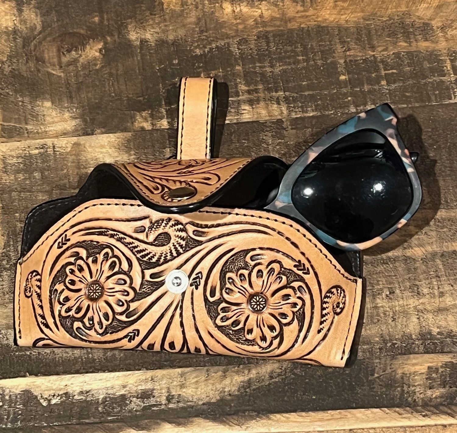 Sunglass Case w/Floral Carving, Brown