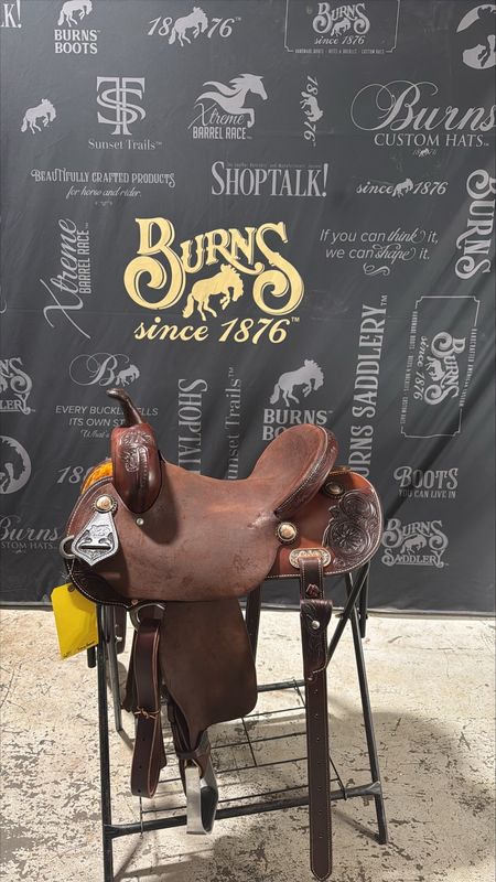 4530MD 1/2 Choc RO/SO Barrel Saddle 1/2 Julya Corner