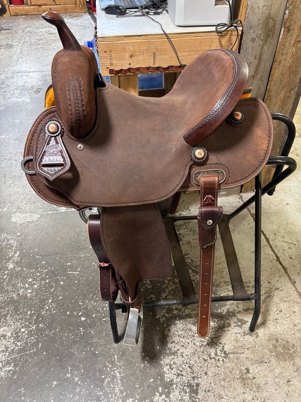 1420HD Chocolate Barrel Saddle Camo Border