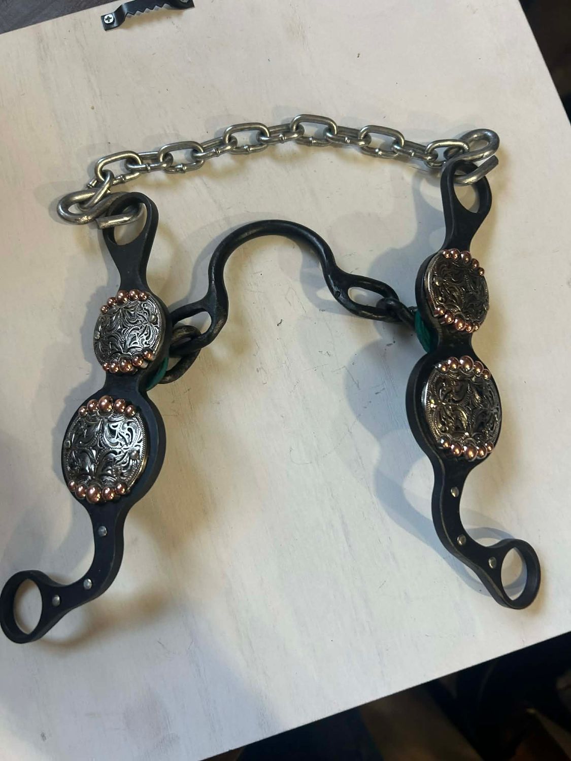 Chain Port Long (silver w/copper dots)