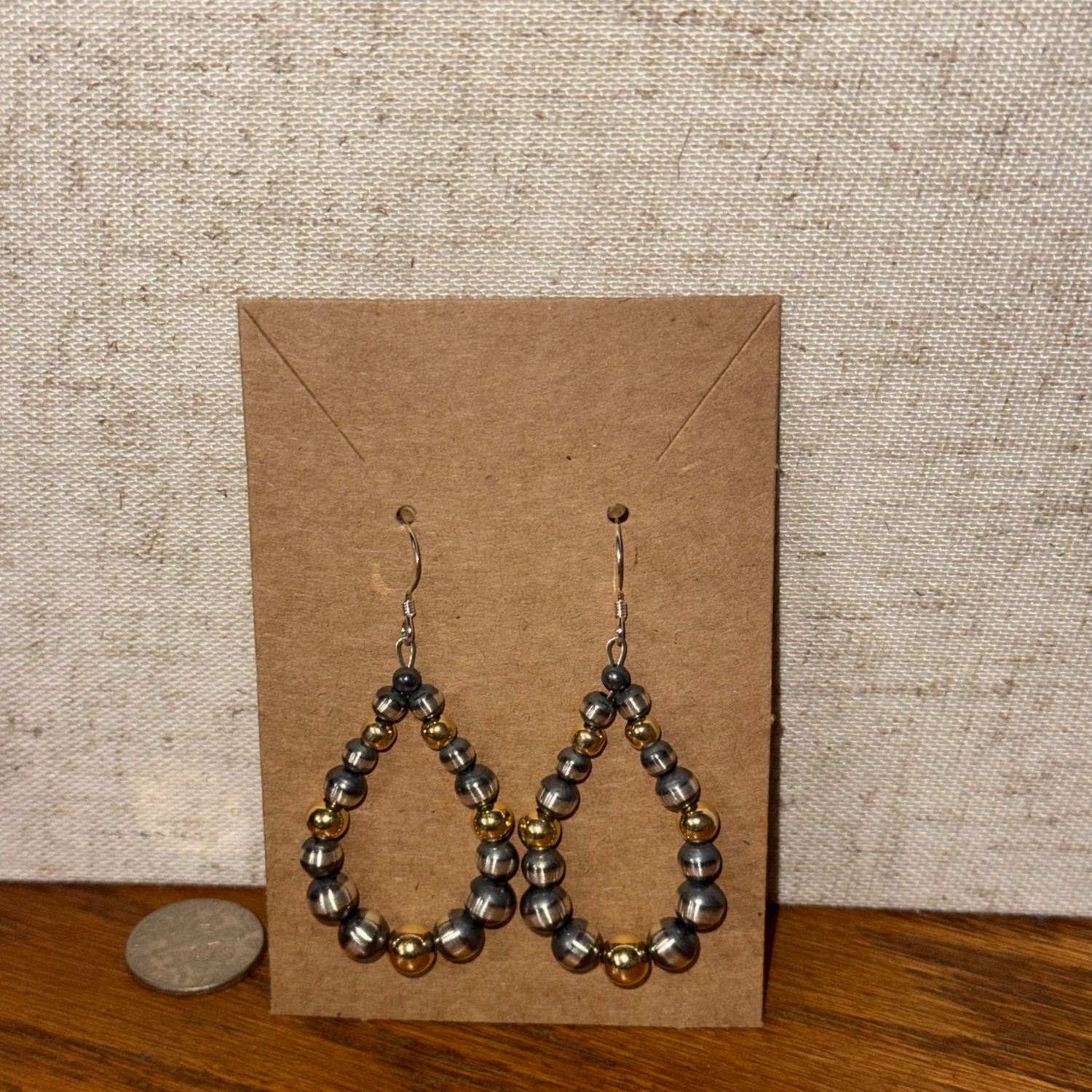 Graduated Two-Tone Navajo Pearl Earrings (Small)