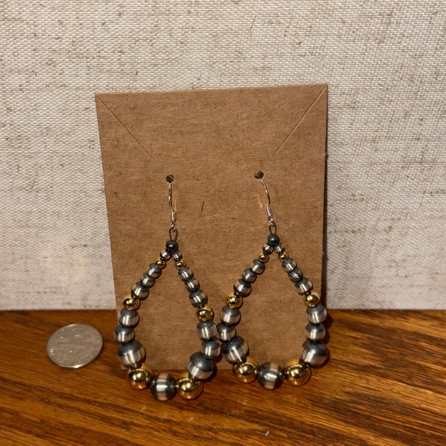 Graduated Two-Tone Navajo Pearl Earrings