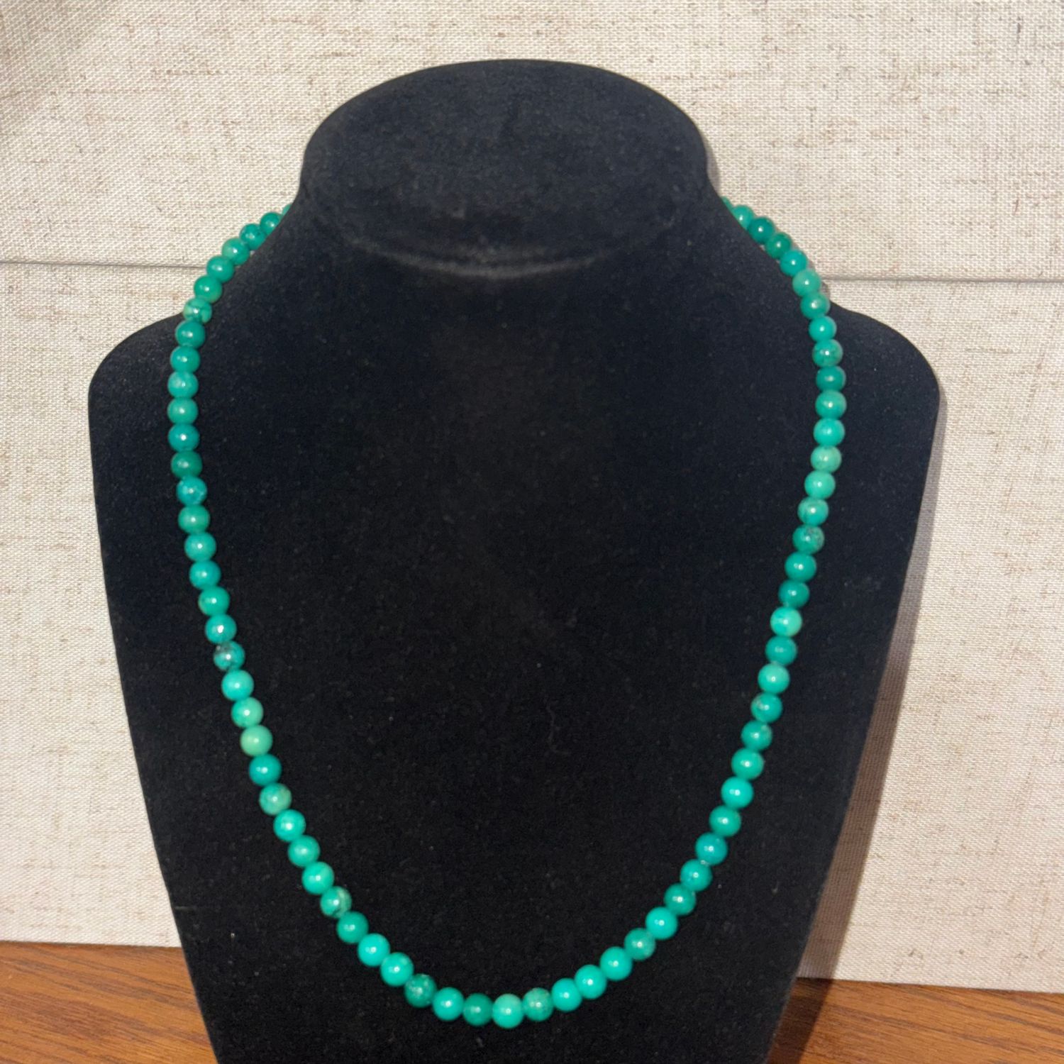 Turquoise Sm Round Bead Necklace