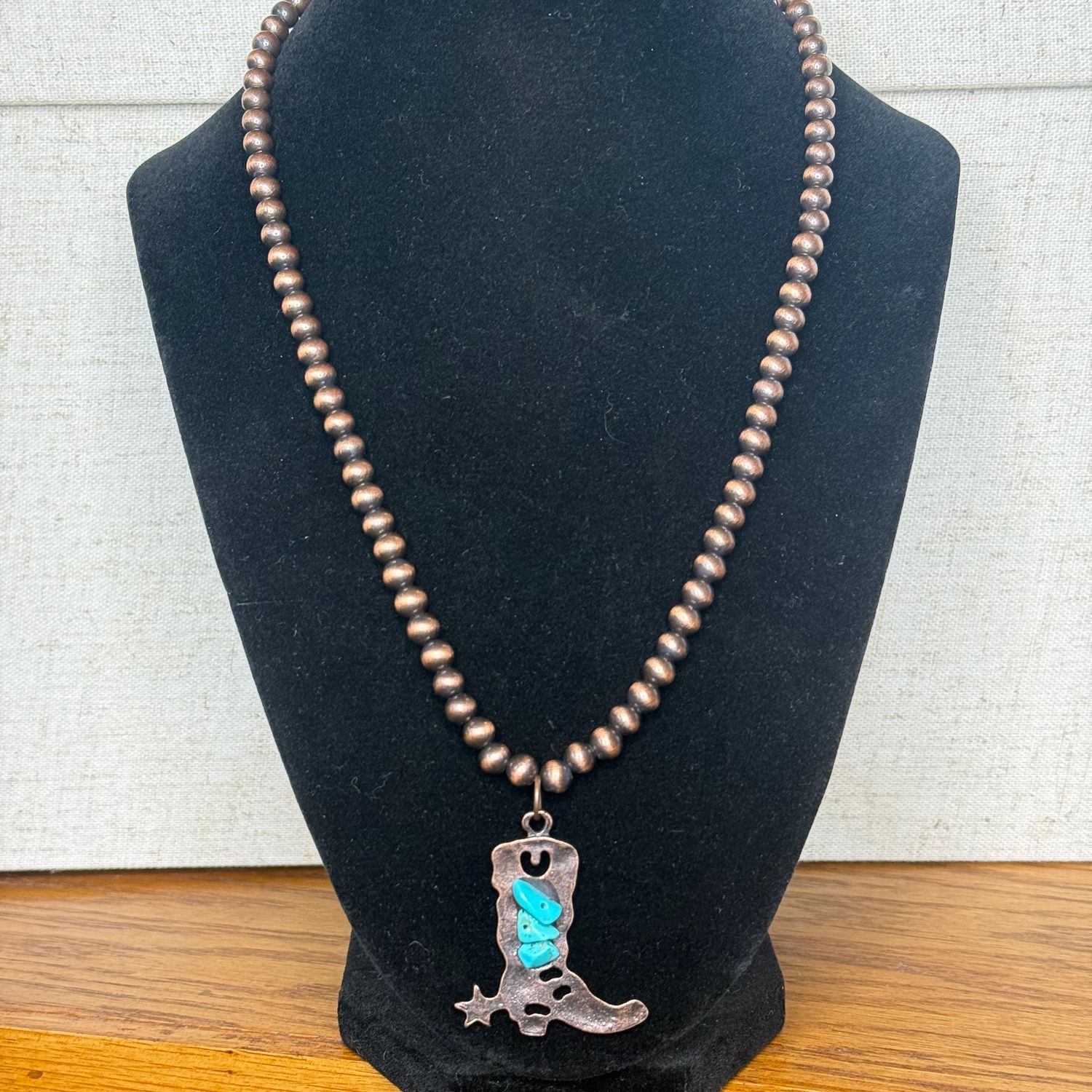 Navajo Pearl Necklace w/Turq Boot