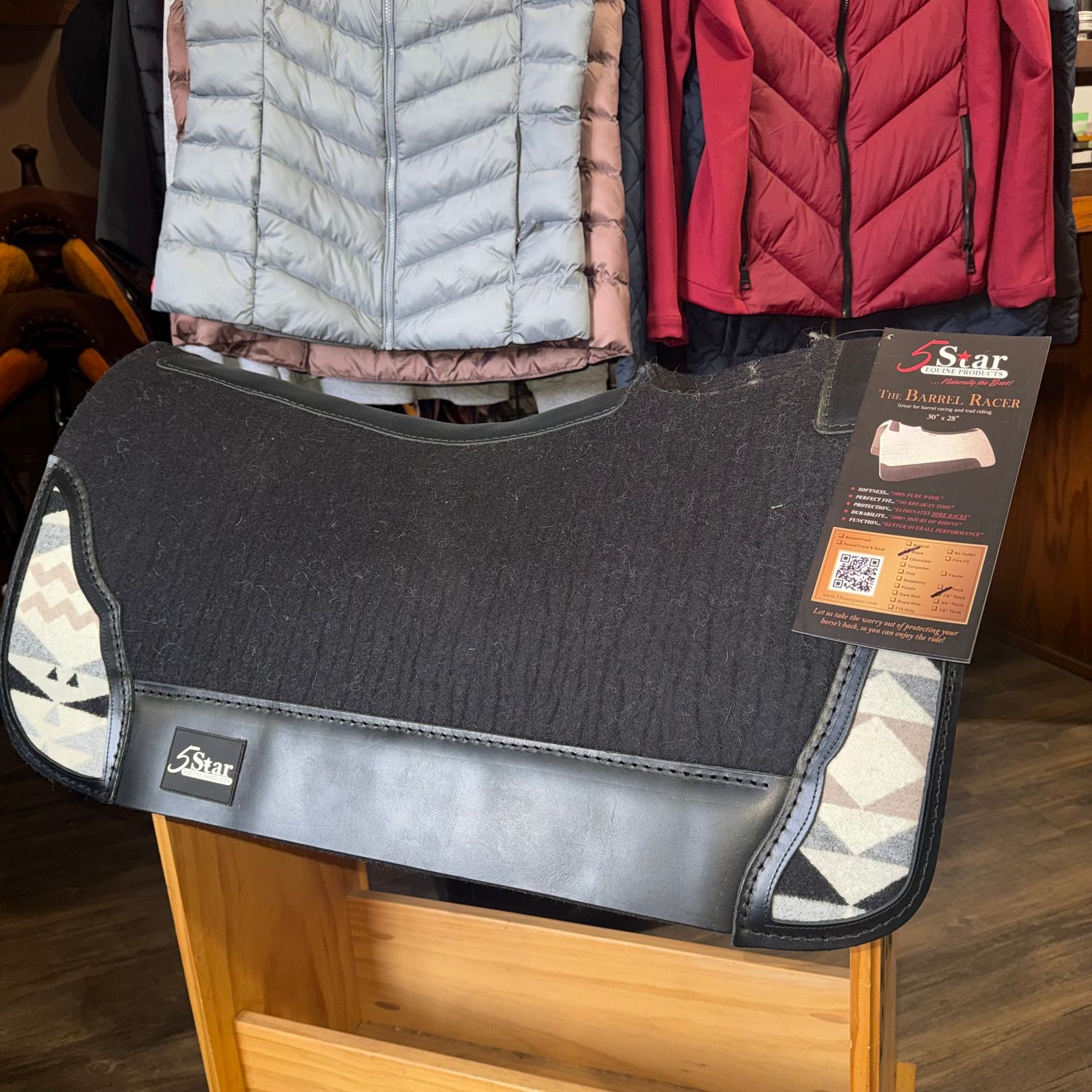 7/8" Thick Western Contoured Black Barrel Pad 30x28