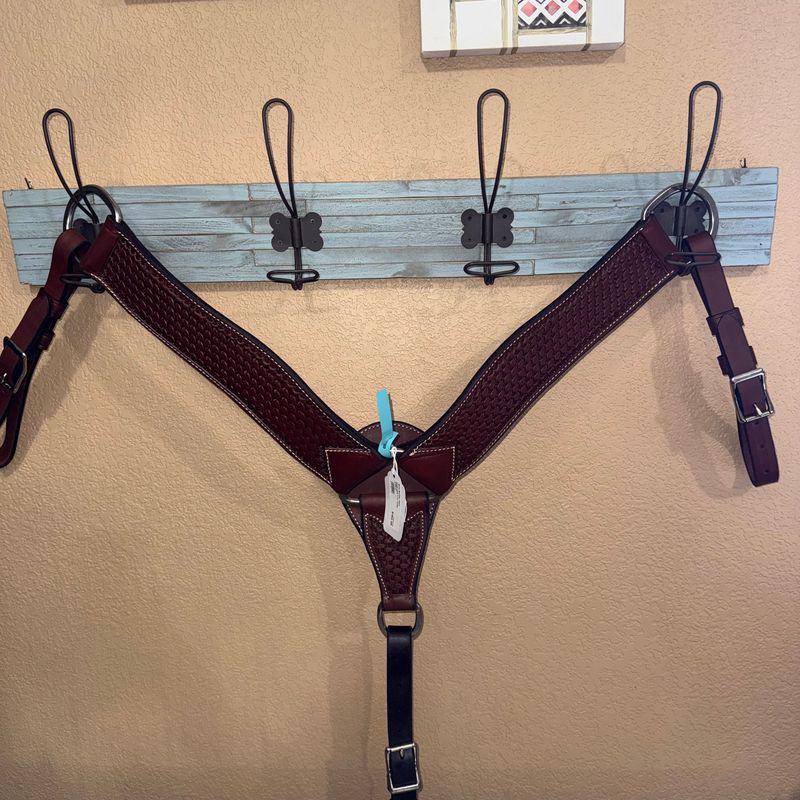 Breast Collar 2 3/4" Basket Stamp DO