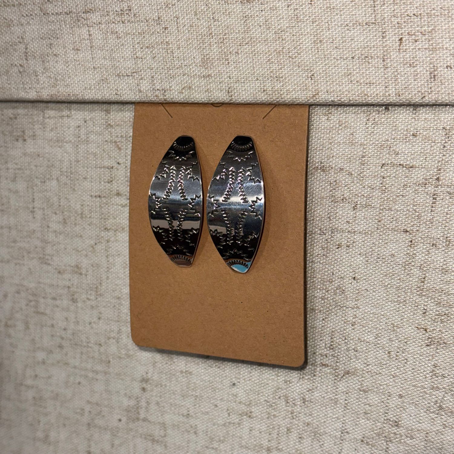 Zig Zag Stamped Tapered Hoop