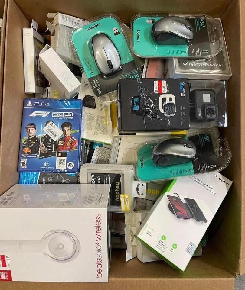 Small Electronics Pallet (500 units per pallet)