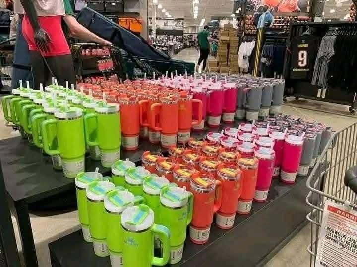 Brand New Original Starbucks Cup Pallet (200 pieces per pallet)