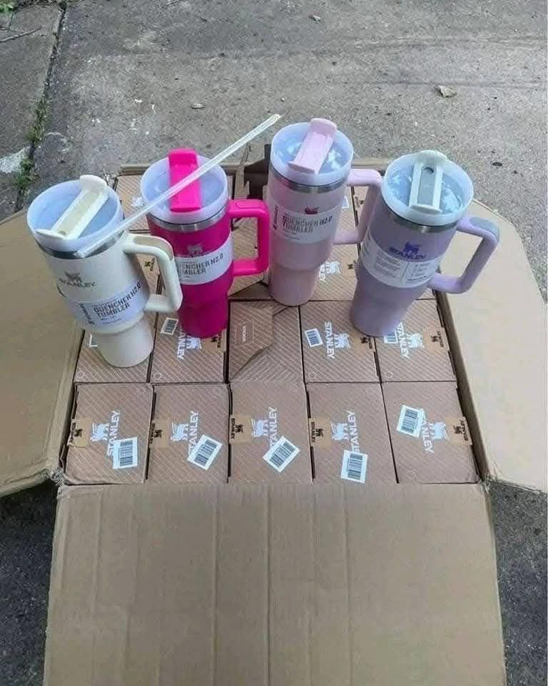 Brand New Original Starbucks Cup Pallet (200 pieces per pallet)