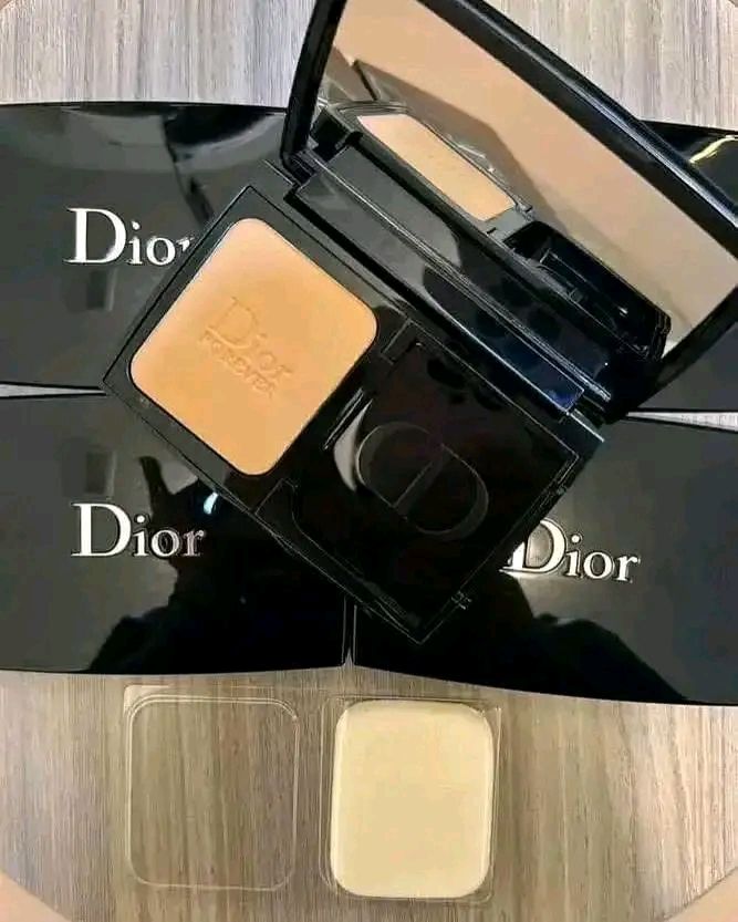 Brand New Dior Makeup Pallet (700 piece per pallet)