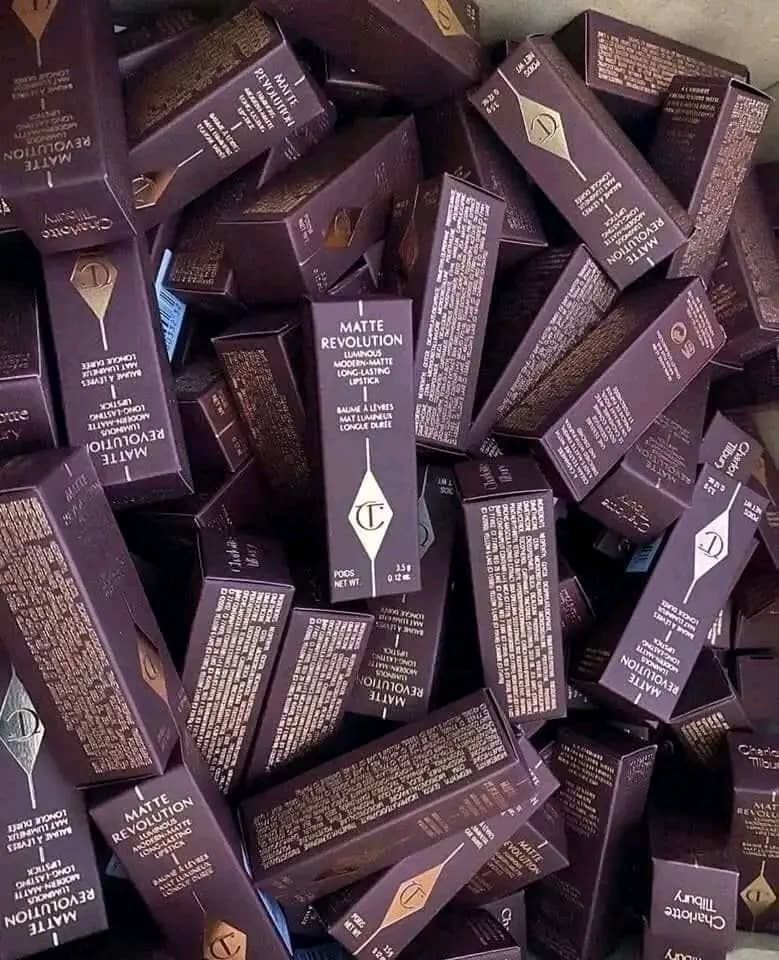 MAKEUP/COSMETICS PALLETS