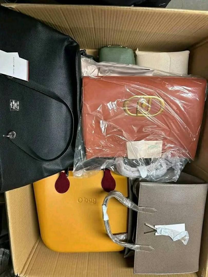 Buy Brand New Female Bags Pallet (350 pieces  per pallet)