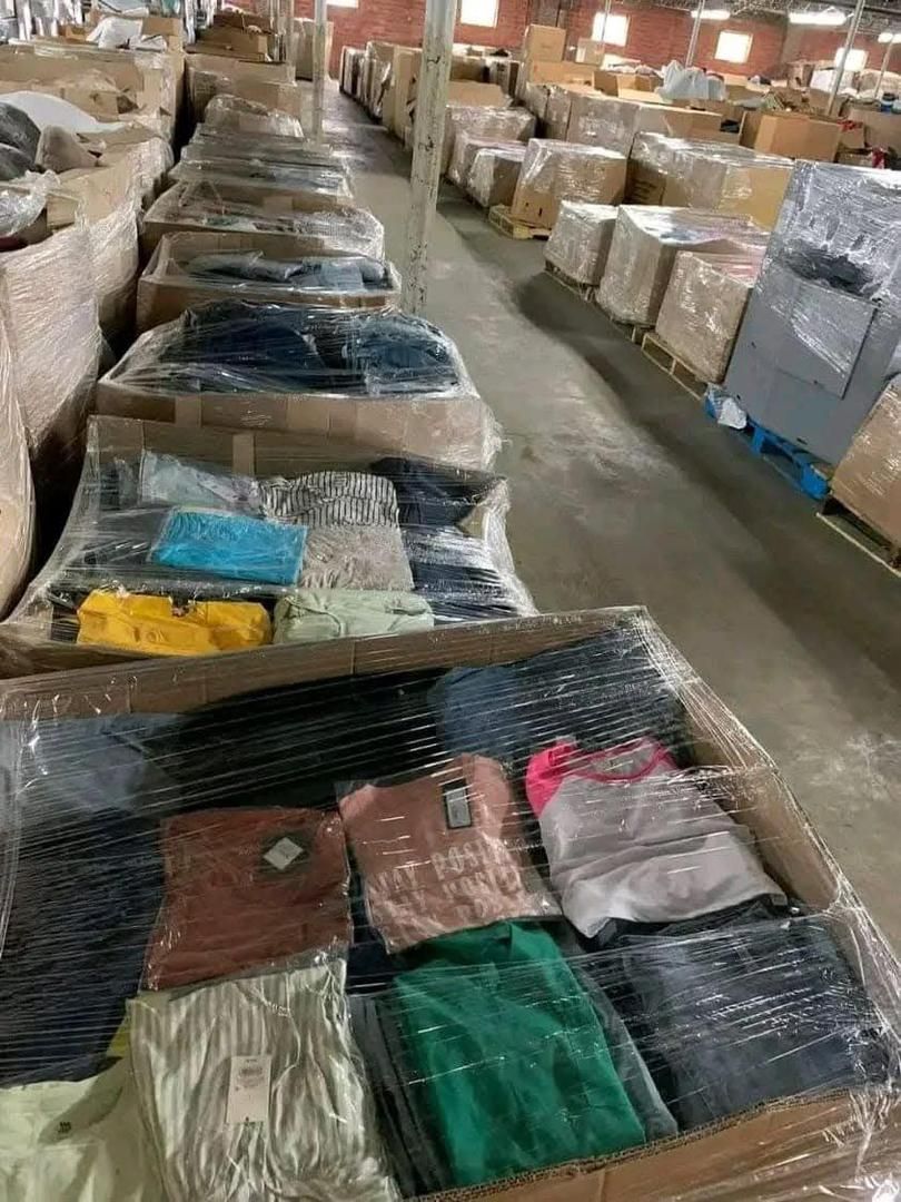 Brand New Mixed Women’s Clothes Pallet (500 pieces per pallet)