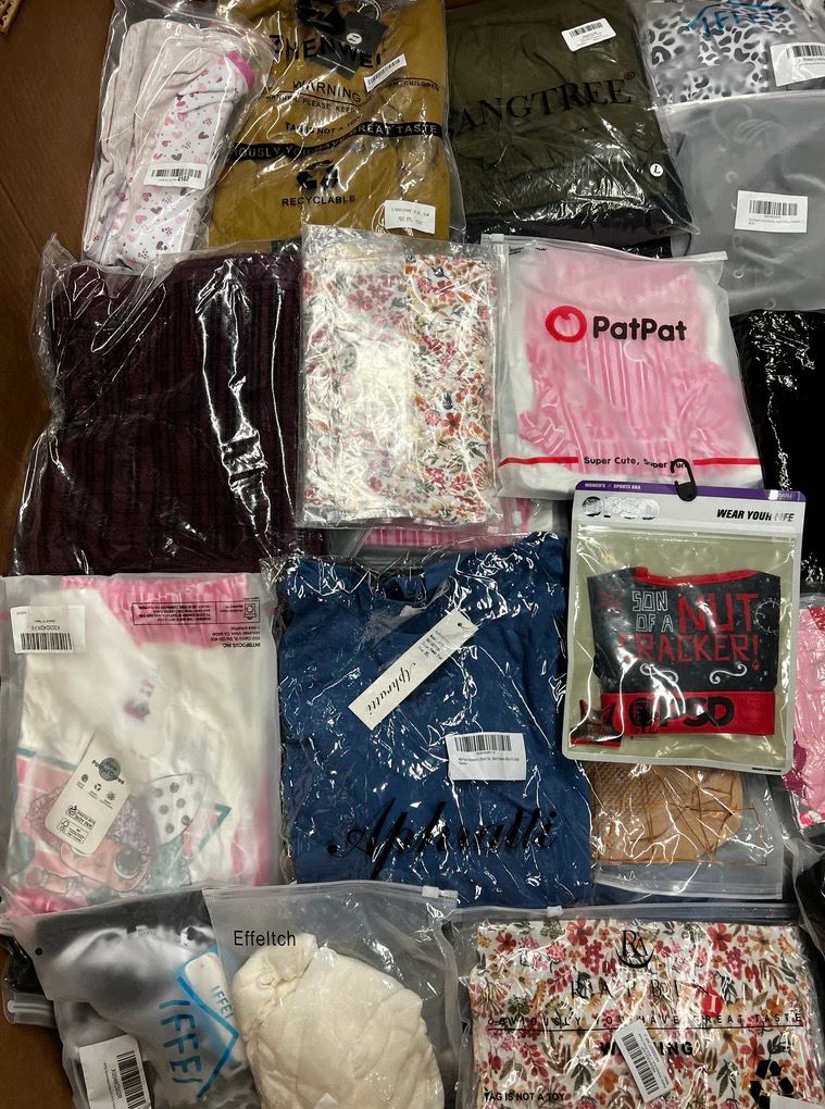 Amz Premium Clothing 650pcs