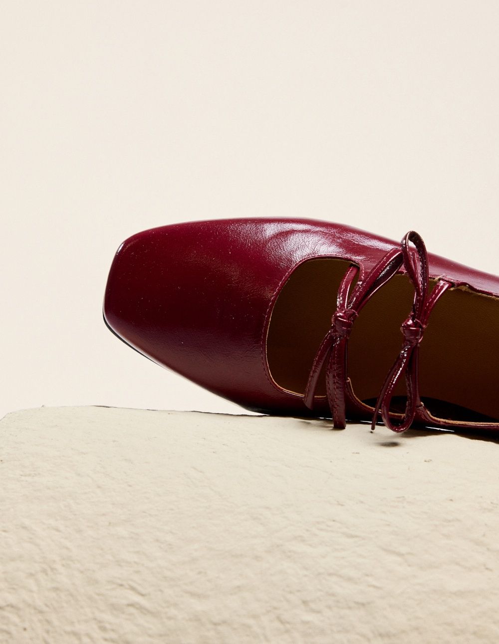 Tula bordeaux shoes