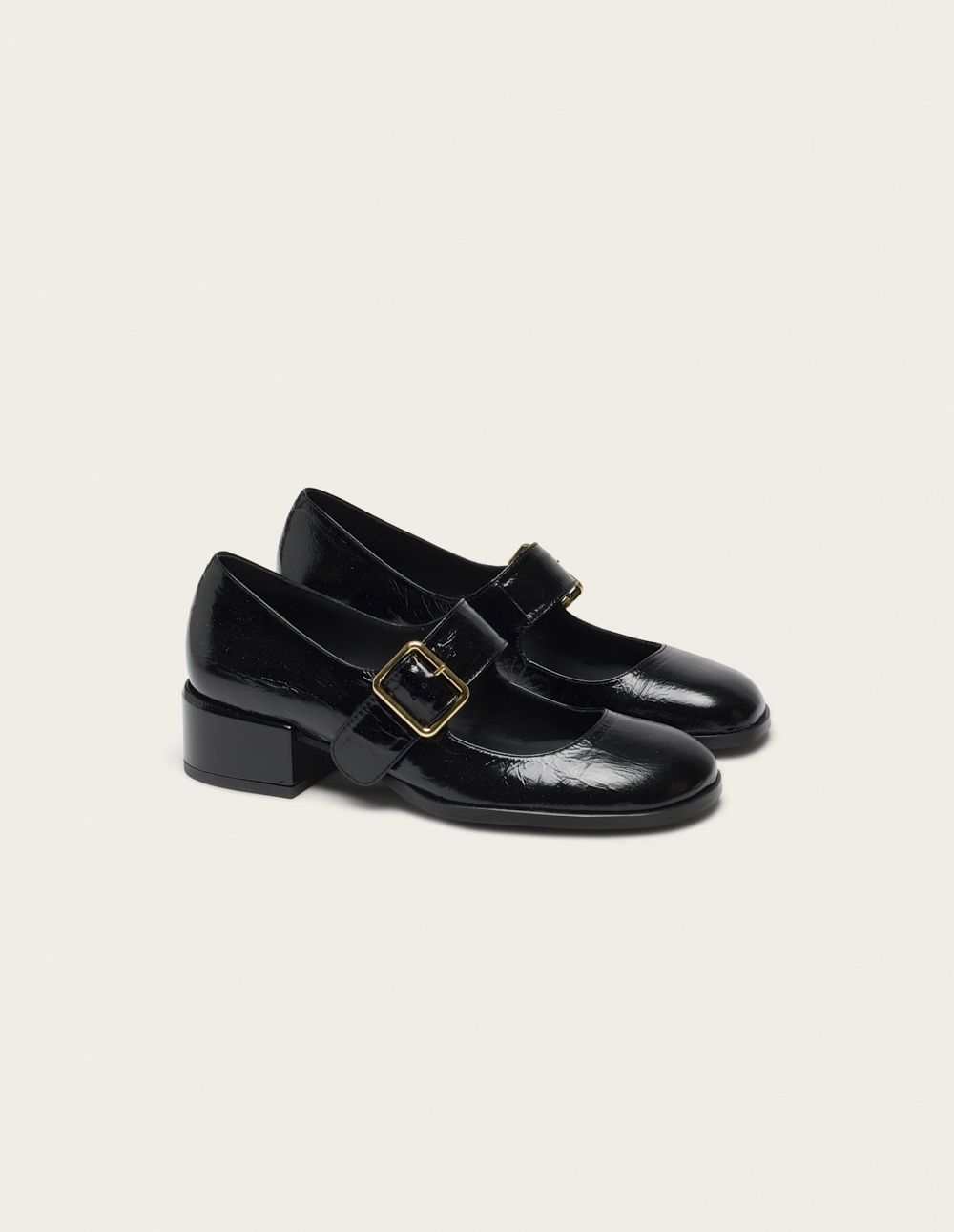 Amari shoes black