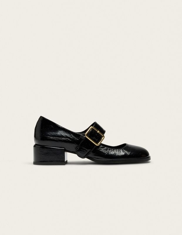 Amari shoes black