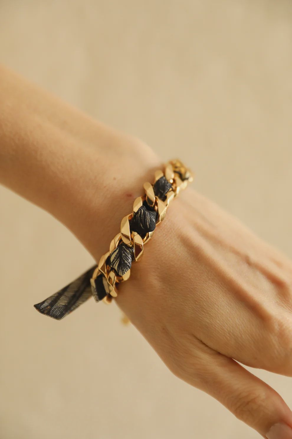 Décembre, chain bracelet, small, gold brass