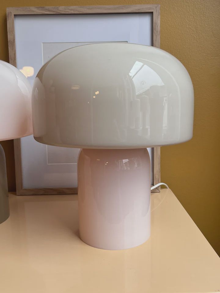 Georgia table lamp (rose + sand)
