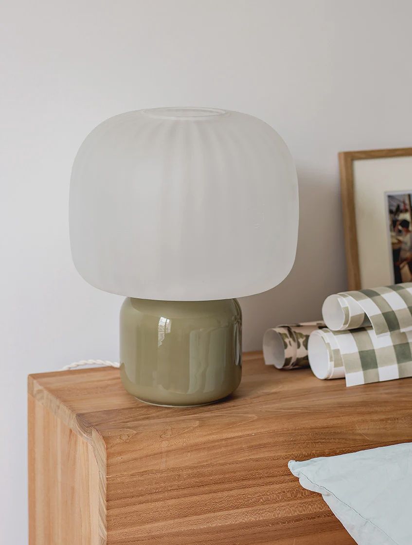 Loulou, lamp twistée, poudre d'escampette+opale