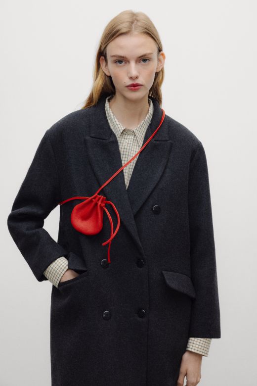 Bourse, purse, red