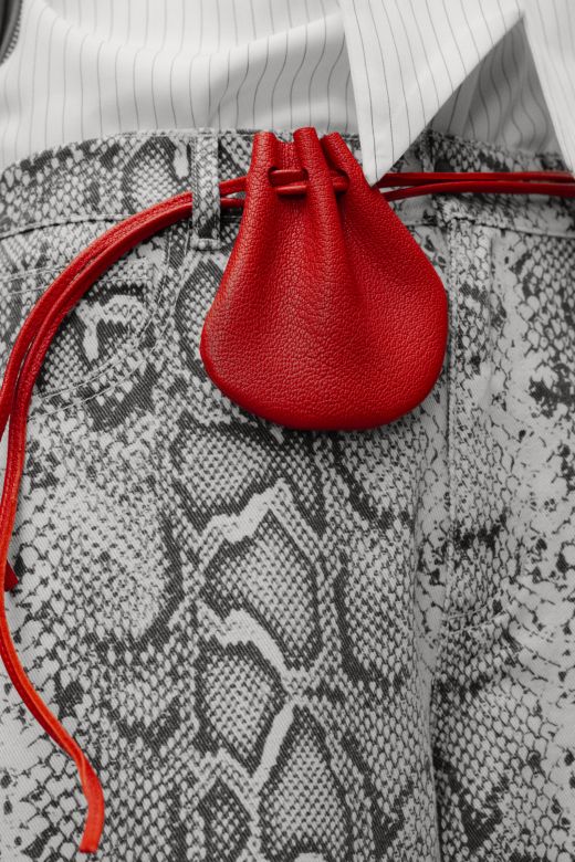 Bourse, purse, red
