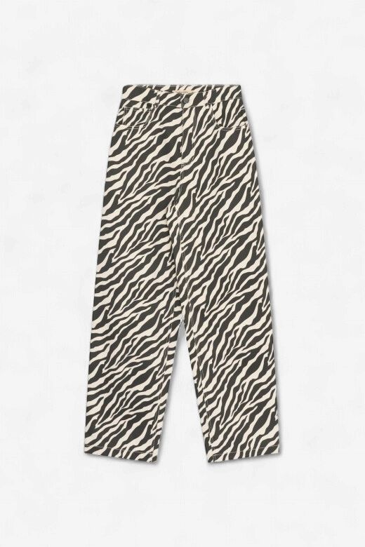 Zebra, jeans