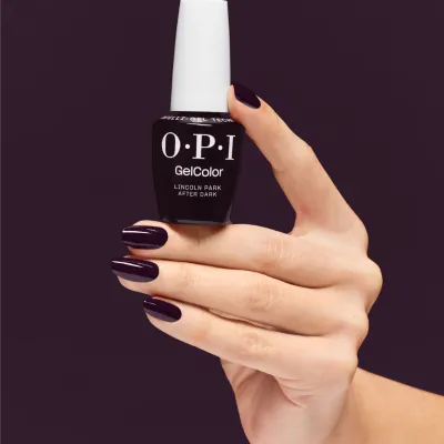 OPI gelcolors in donkere tinten voor een elegante en intense manicure
