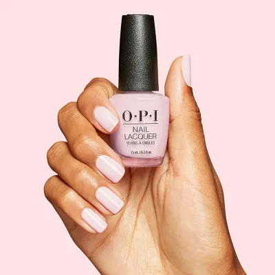 Nude nagellakken voor een subtiele en verzorgde manicure