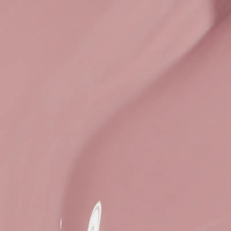 OPI Tickle My France-y nude gellak met glansafwerking. Semi-permanente nagellak in een warme, verfijnde nudetint met een subtiele glans, ideaal voor een chique en veelzijdige look.