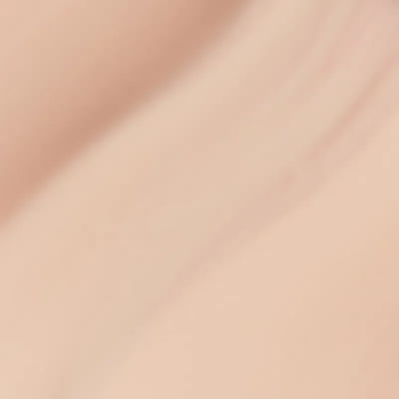 OPI gellak Samoan Sand, zachte nude kleur met glansafwerking, ideale gellak voor een subtiele en verfijnde look.
