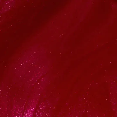 Vernis gel rouge avec finition scintillante, nommé "OPI Red" – Une teinte classique et éclatante qui ajoute une élégance intemporelle à vos ongles.