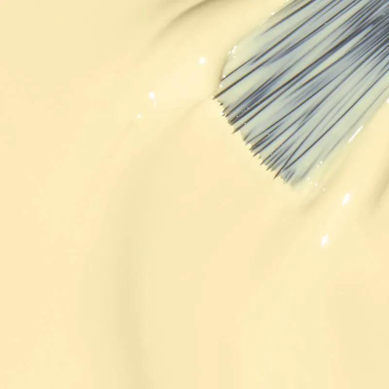Nagel met swatch van OPI Blinded by the Ring Light pastelgeel