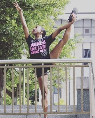 DANCE